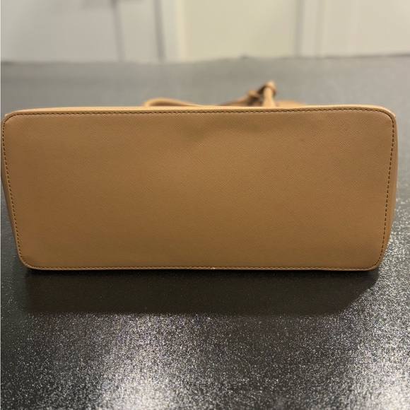 New York and Company Tan Tote Bag Style 7675 - Picture 6 of 14